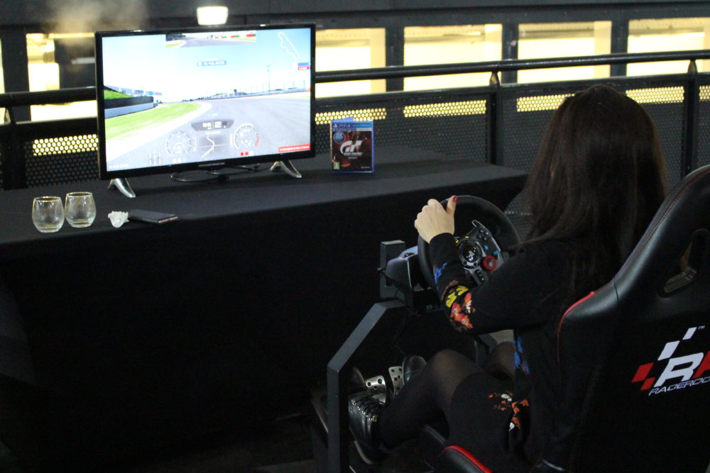 Location Simulateur de conduite sur PS5 - Locagame